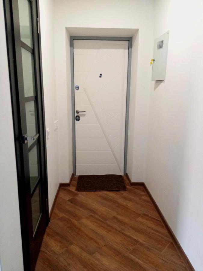 1-Room Studio Center チェルカースィ エクステリア 写真